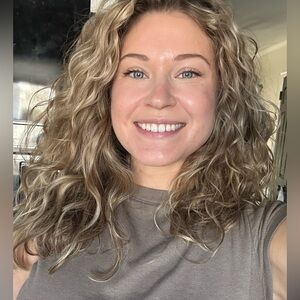 Meet your Posher, Jackie